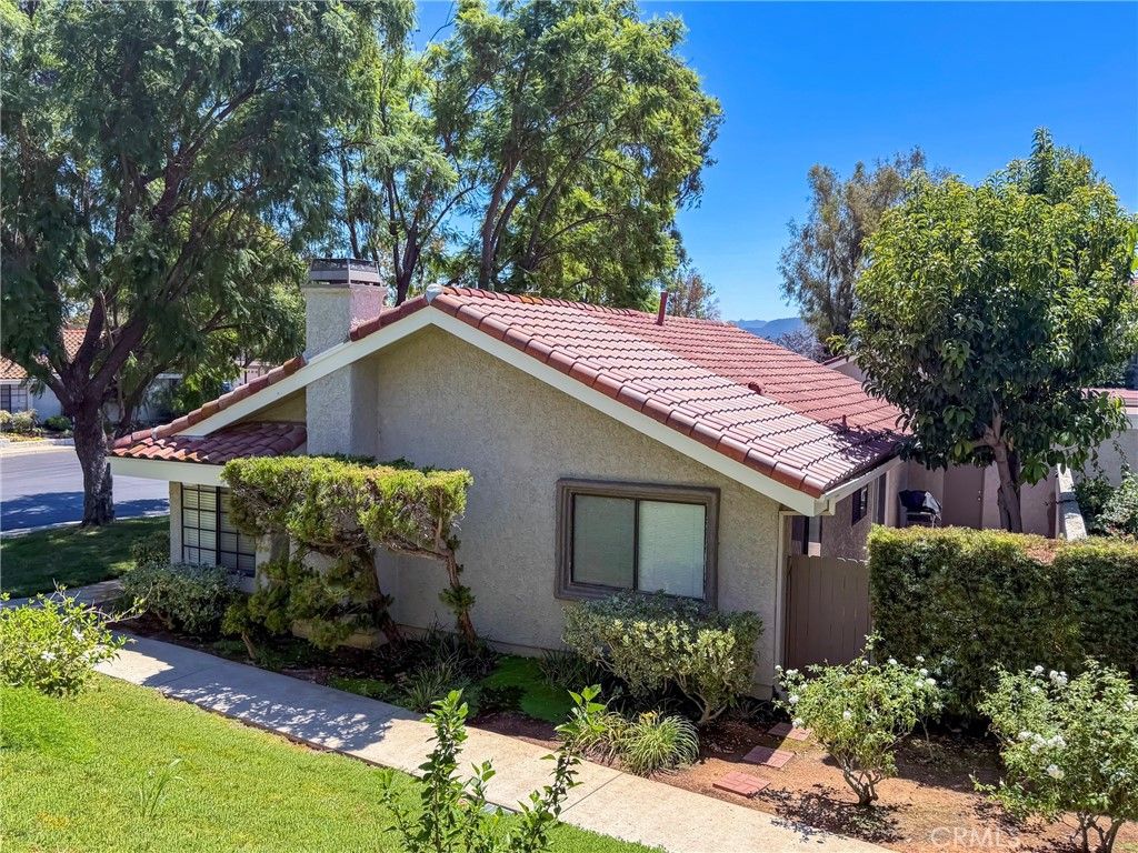 929 Thistlegate, Oak Park, CA 91377 — photo 4