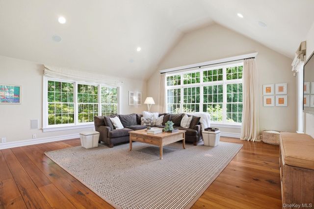 40 Algonquin Drive, Chappaqua, NY 10514