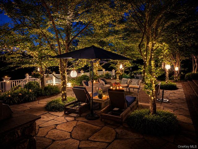 40 Algonquin Drive, Chappaqua, NY 10514