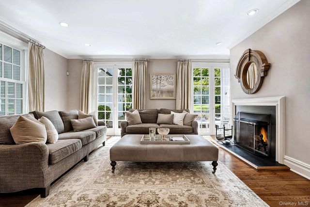 40 Algonquin Drive, Chappaqua, NY 10514