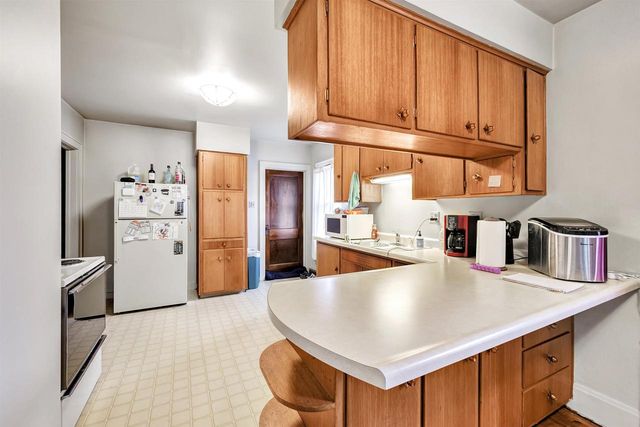 1474 FARLIN AVENUE, Green Bay, WI 54302