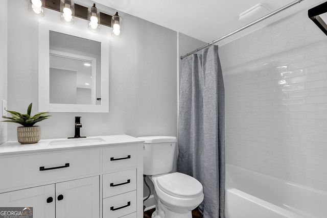 5121 Central Drive, Stone Mountain, GA 30083