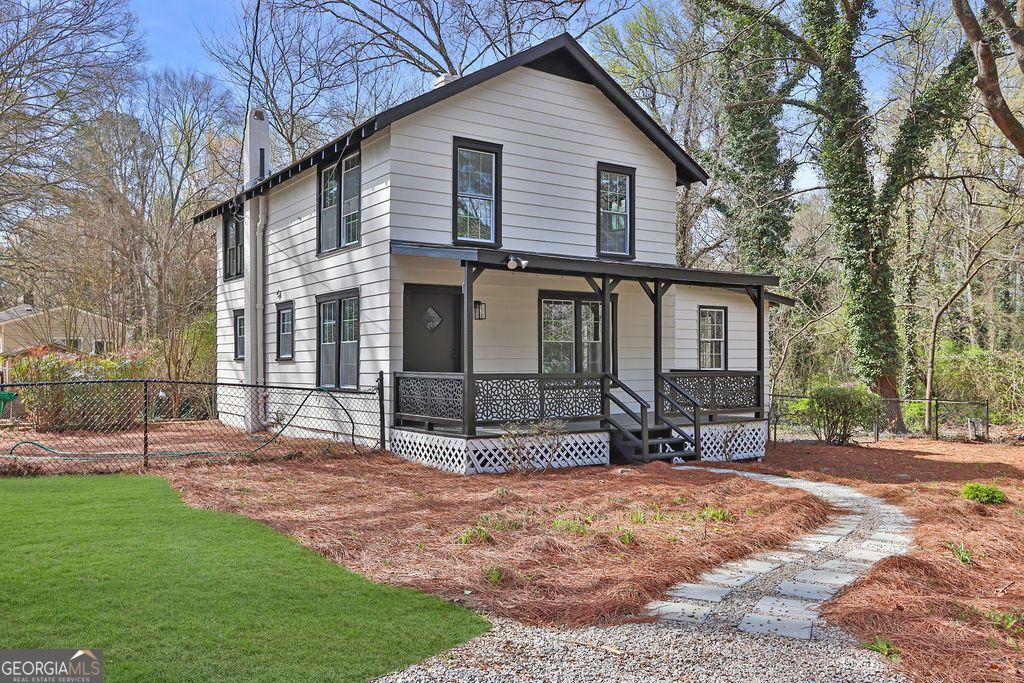 5121 Central Drive, Stone Mountain, GA 30083