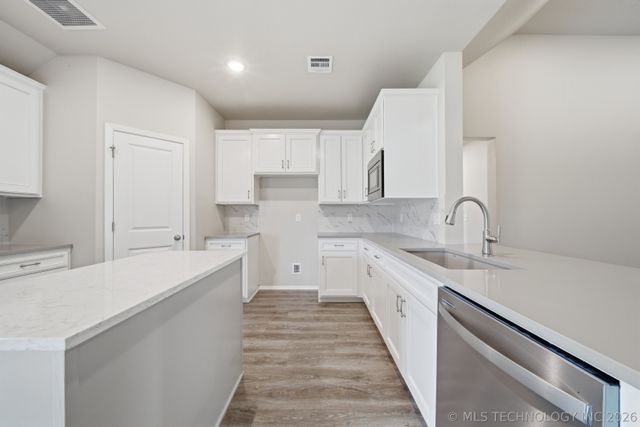 12420 S Oxford Avenue, Bixby, OK 74008