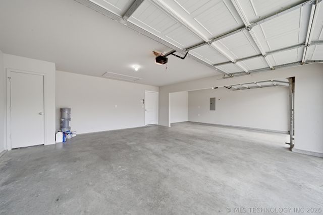 12420 S Oxford Avenue, Bixby, OK 74008
