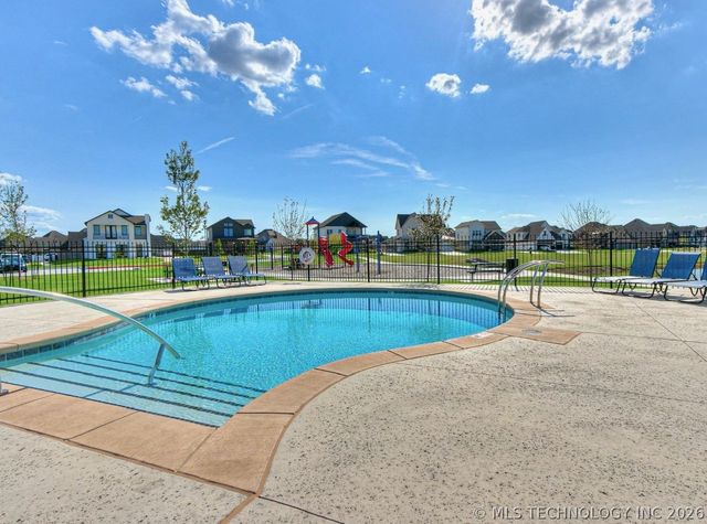 12420 S Oxford Avenue, Bixby, OK 74008