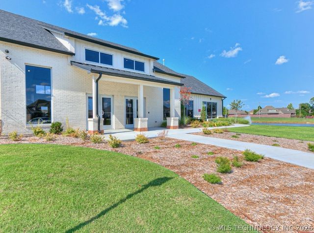 12420 S Oxford Avenue, Bixby, OK 74008