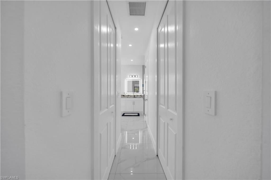 Image 22 of property listing at 2127 SW 17TH PL, Cape Coral, FL 33991