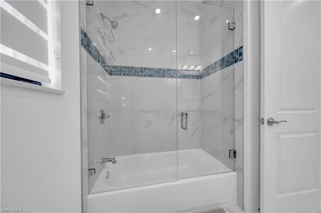 Image 30 of property listing at 2127 SW 17TH PL, Cape Coral, FL 33991
