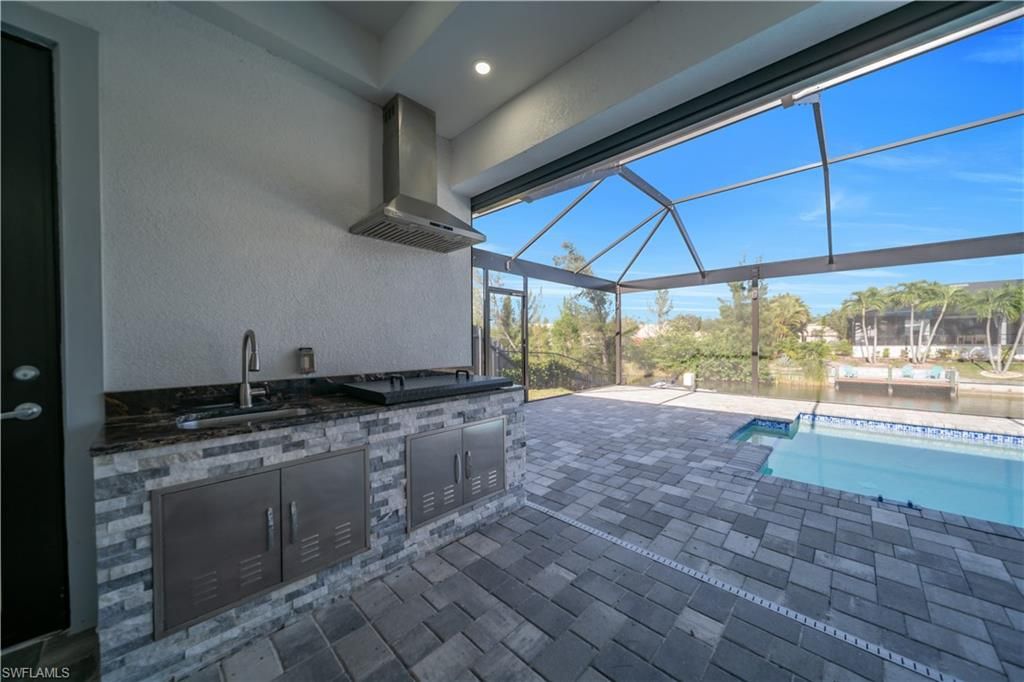 Image 35 of property listing at 2127 SW 17TH PL, Cape Coral, FL 33991