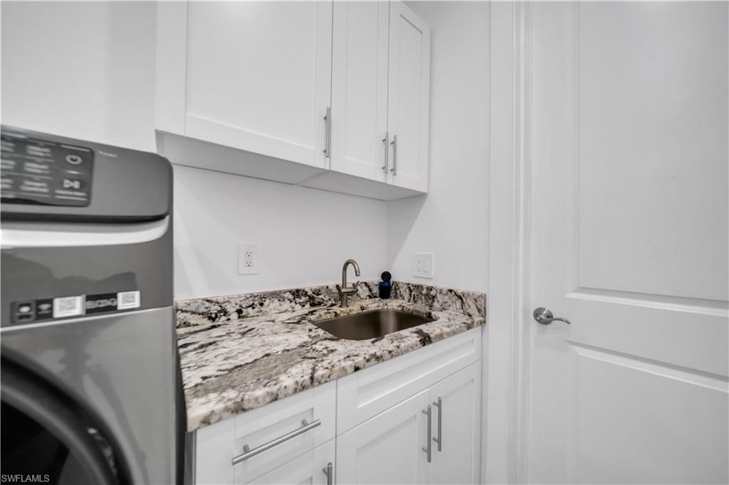 Image 40 of property listing at 2127 SW 17TH PL, Cape Coral, FL 33991
