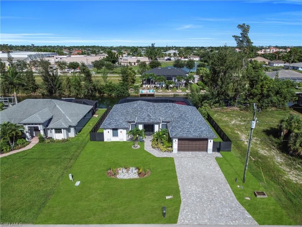 Image 43 of property listing at 2127 SW 17TH PL, Cape Coral, FL 33991
