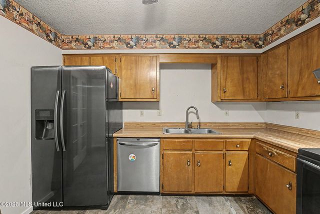 3355 Greenway Drive, Horn Lake, MS 38637