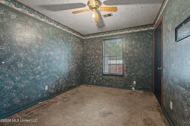 3355 Greenway Drive, Horn Lake, MS 38637