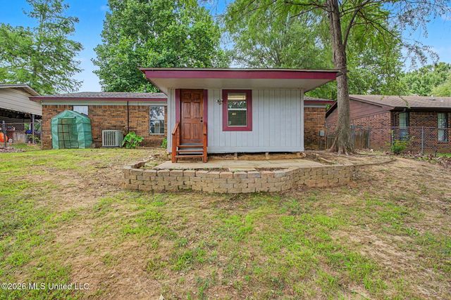 3355 Greenway Drive, Horn Lake, MS 38637
