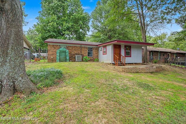 3355 Greenway Drive, Horn Lake, MS 38637