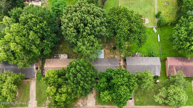 3355 Greenway Drive, Horn Lake, MS 38637