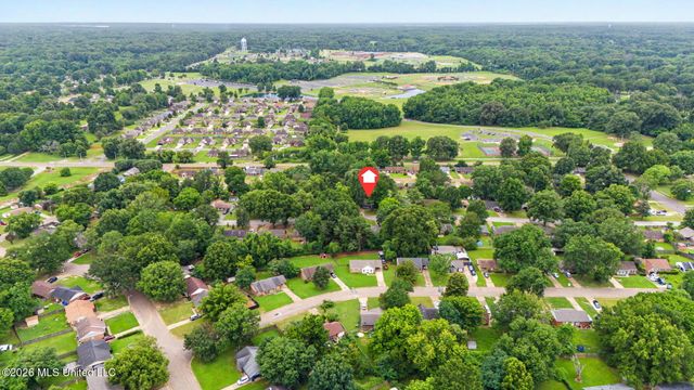 3355 Greenway Drive, Horn Lake, MS 38637
