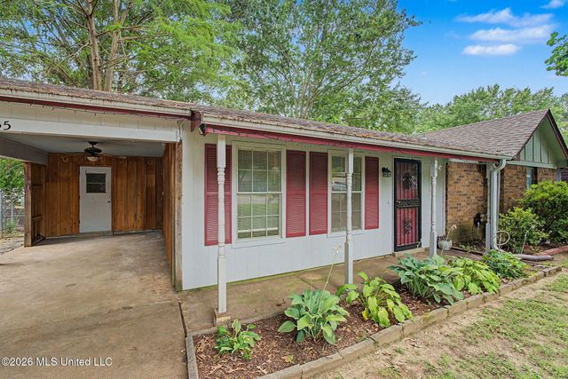 3355 Greenway Drive, Horn Lake, MS 38637