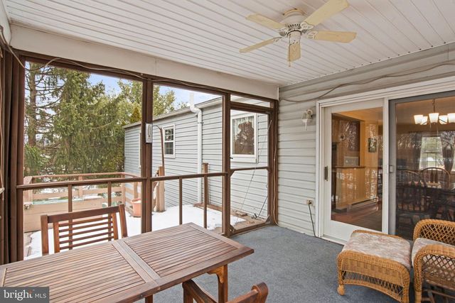 122 WAYNE DR, Harrisburg, PA 17112