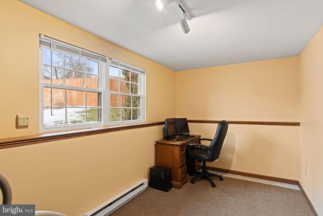 122 WAYNE DR, Harrisburg, PA 17112