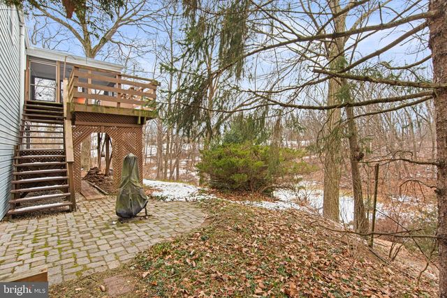 122 WAYNE DR, Harrisburg, PA 17112