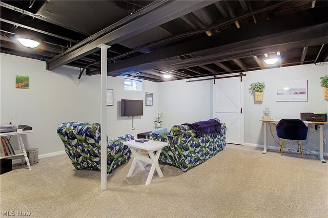 1222 Valley Drive, North Canton, OH 44720