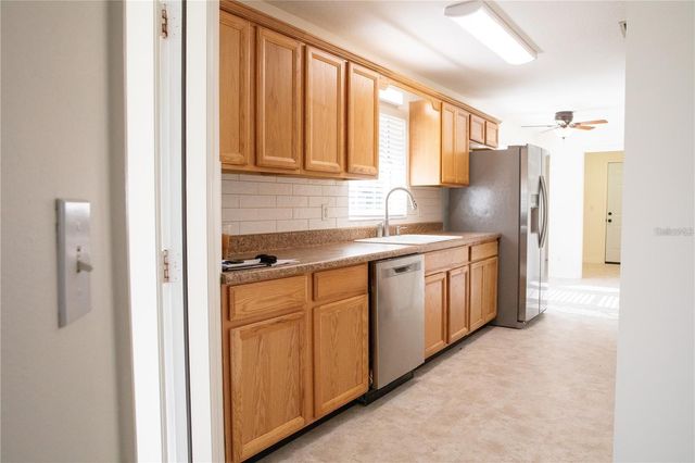 4279 NE 32ND CIRCLE, Ocala, FL 34479