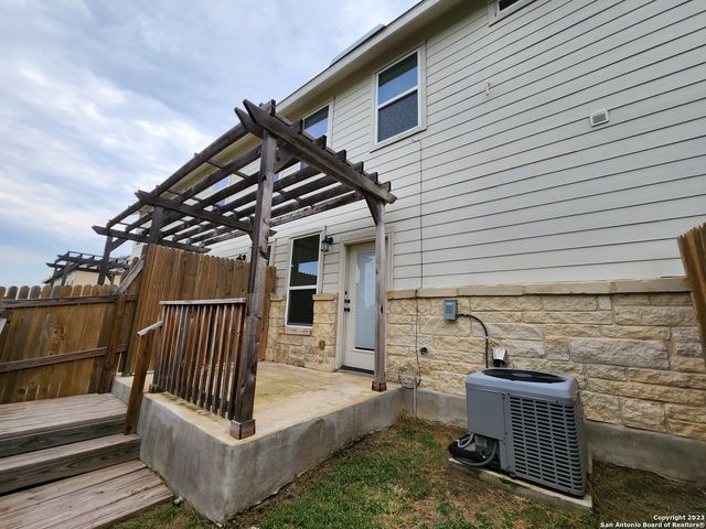 340 Untermaier St, New Braunfels, TX 78130