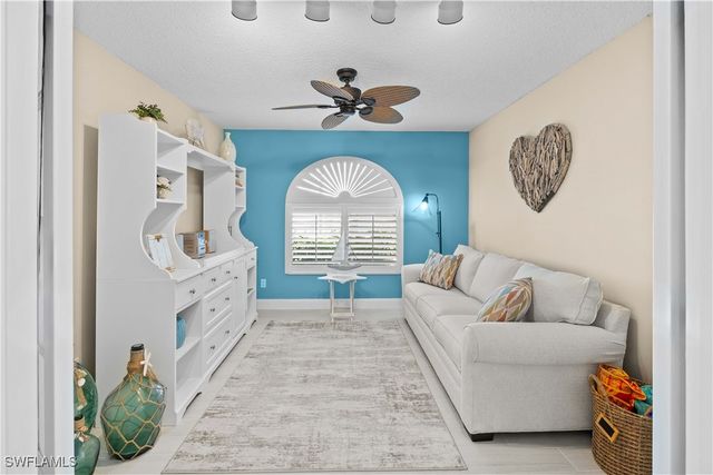 955 New Waterford DR D104, Naples, FL 34104
