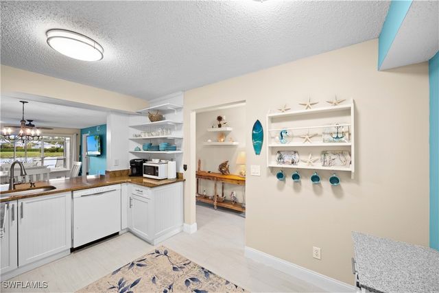 955 New Waterford DR D104, Naples, FL 34104