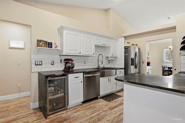 7878 Lola Cir, Navarre, FL 32566