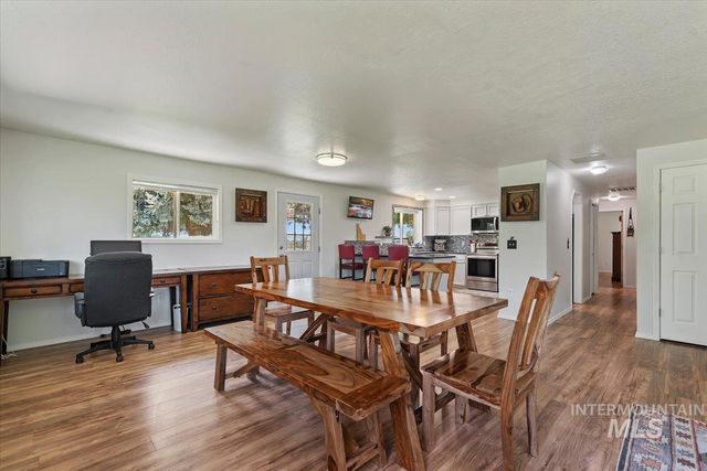 7345 Silver Bullet Ln, Star, ID 83669