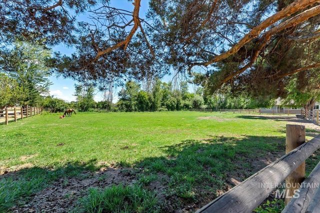 7345 Silver Bullet Ln, Star, ID 83669