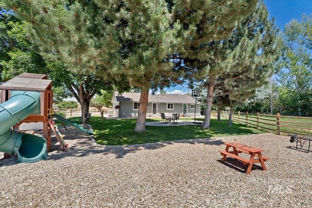 7345 Silver Bullet Ln, Star, ID 83669