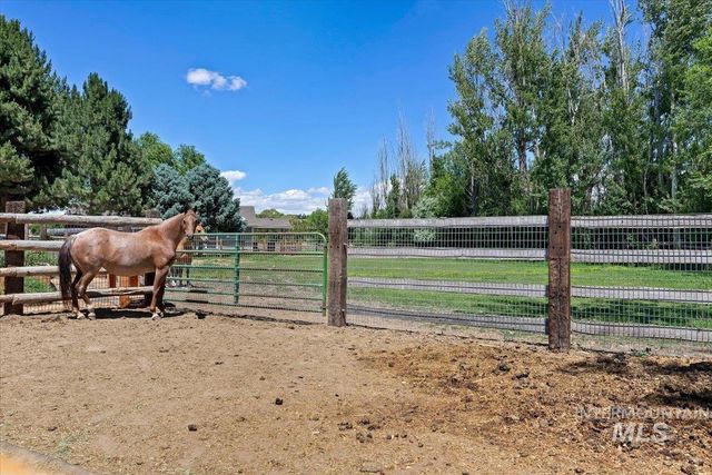 7345 Silver Bullet Ln, Star, ID 83669