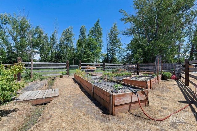 7345 Silver Bullet Ln, Star, ID 83669