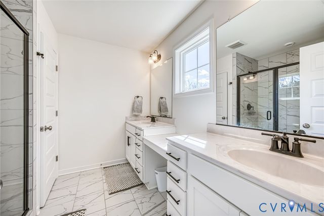 18521 Palisades Rdg, Moseley, VA 23120