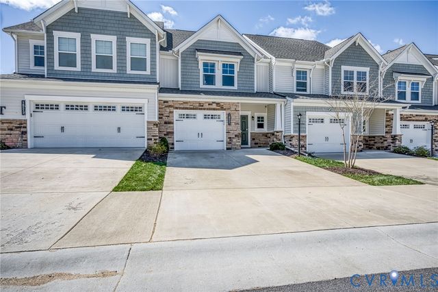 18521 Palisades Rdg, Moseley, VA 23120