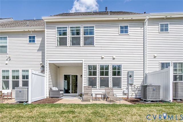 18521 Palisades Rdg, Moseley, VA 23120