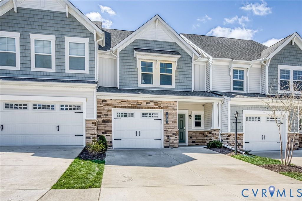18521 Palisades Rdg, Moseley, VA 23120
