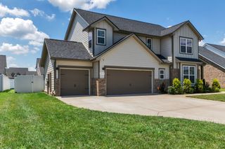 2319 Murano Dr, Murfreesboro, TN 37128