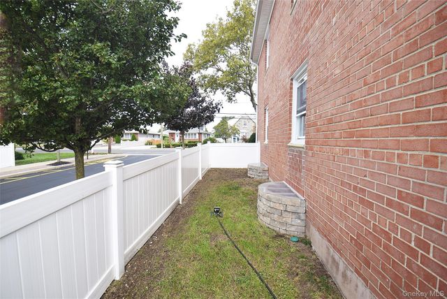 1810 Front Street 7, East Meadow, NY 11554
