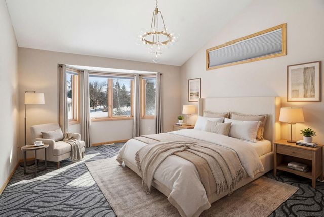 1162 Lakewood Drive S, Maplewood, MN 55119