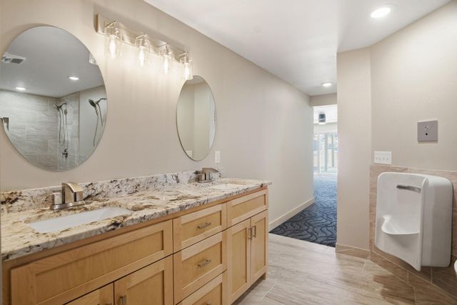 1162 Lakewood Drive S, Maplewood, MN 55119