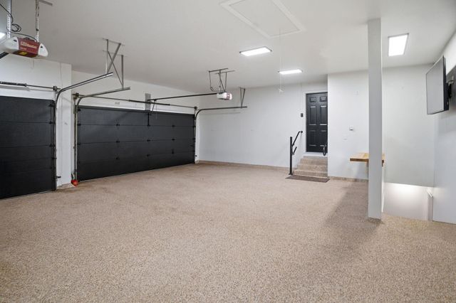 1162 Lakewood Drive S, Maplewood, MN 55119