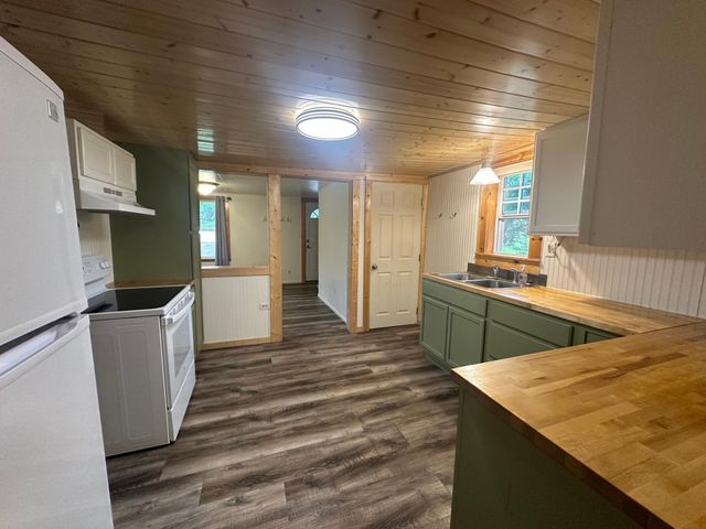 903 N Aurdal Avenue, Fergus Falls, MN 56537