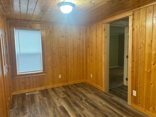 903 N Aurdal Avenue, Fergus Falls, MN 56537