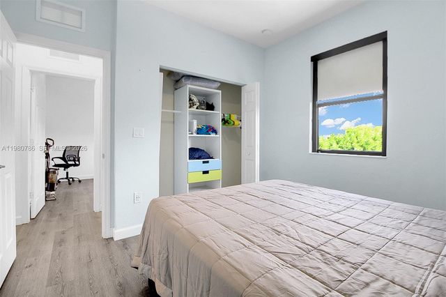 17343 SW 155th Ct, Miami, FL 33187