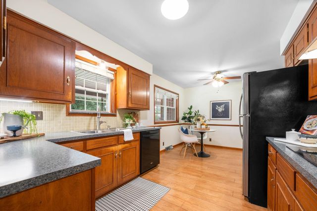 1112 N Westfield Ave, Wichita, KS 67212